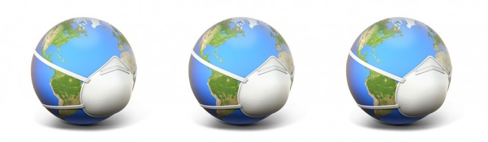 Afbeelding van 3 wereldbollen met een mondkapje op.